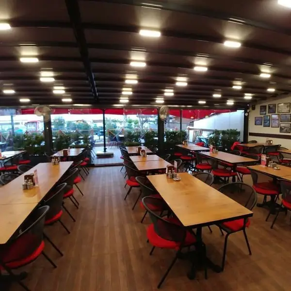 Restoran Pergola Tavan Uygulaması